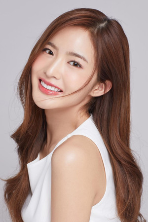 Mild Wiraporn Jiravechsoontornkul